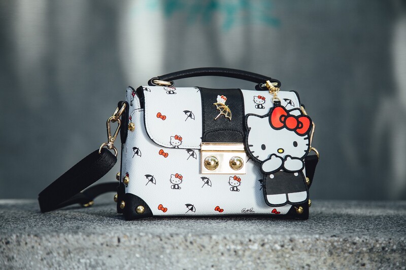 呼叫Hello Kitty 妳們的包款來了！現在不收待何時〜