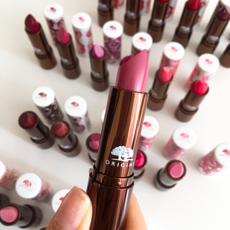 雅詩蘭黛夢幻極光唇彩 Tom Ford Fucking Fabulous全新時尚中毒紅唇色 品木宣言用花做的精油唇膏 Sisley迷人的紫霧玫瑰唇筆 18年終唇膏清單請收下 Marie Claire 美麗佳人