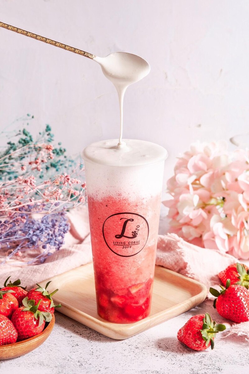 誠品生活松菸店|珊瑚橘|芝士奶蓋莓莓|推薦價155元。