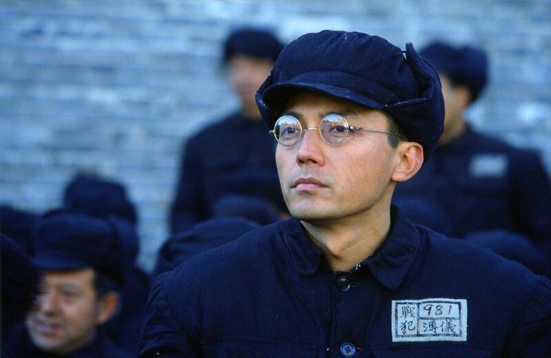 受封「亞洲第一美男」!《末代皇帝》尊龍除了擁有絕世美顏,從孤兒到國際巨星...真實人生就像電影