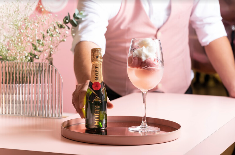 「Lady Moët」 (玫瑰覆盆莓雪酪香檳調酒)