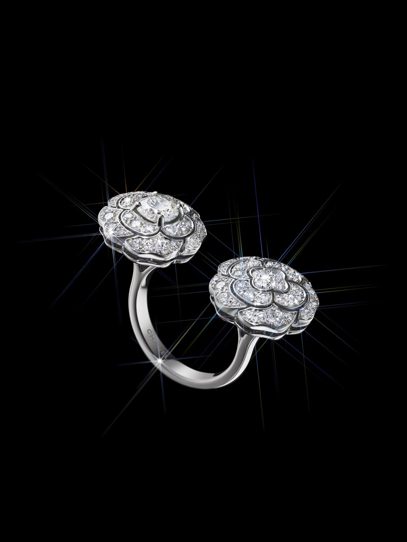 CHANEL Bouton de Camélia山茶花系列指間戒 (2020新品) 售價NTD1,237,000