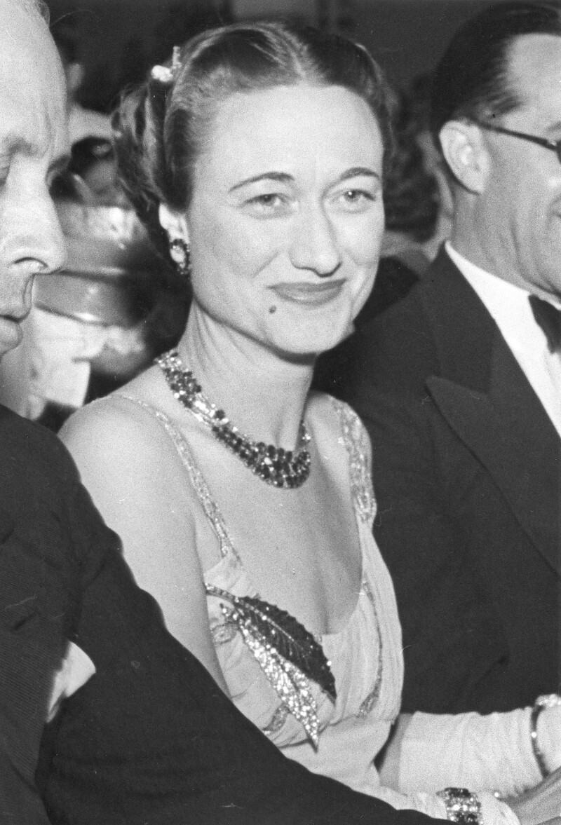 溫莎公爵夫人(Duchess of Windsor, Wallis Simpson)的珠寶收藏:Van Cleef & Arpels(VCA)Deux Plumes胸針