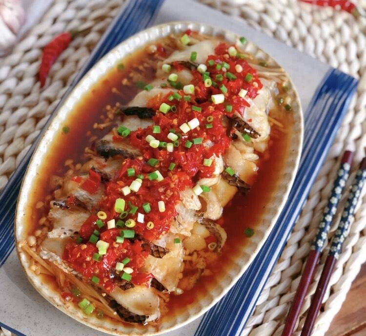 高顏值年菜 低脂剁椒蒸魚片食譜來了 不腥不膩 100分的嫩滑可口一定要試試 Marie Claire 美麗佳人