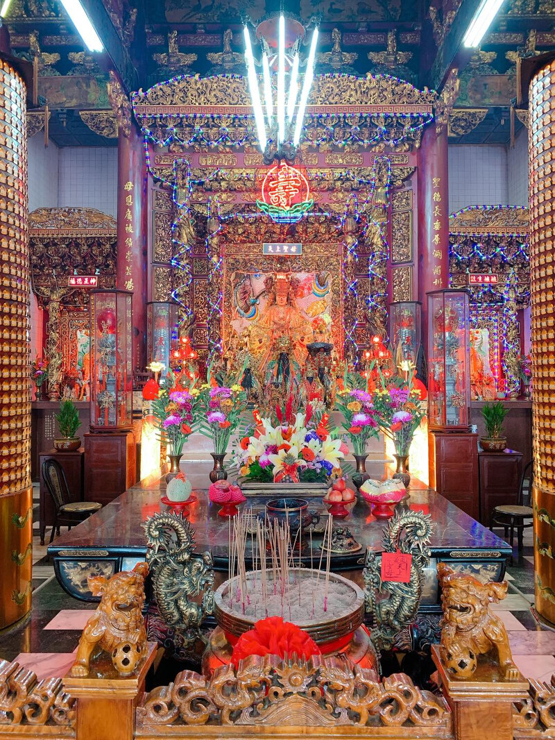 ▲鳳芸宮媽祖將與天后宮媽祖會香。(圖 / 翻攝自中芸鳳芸宮靈帝殿FB)