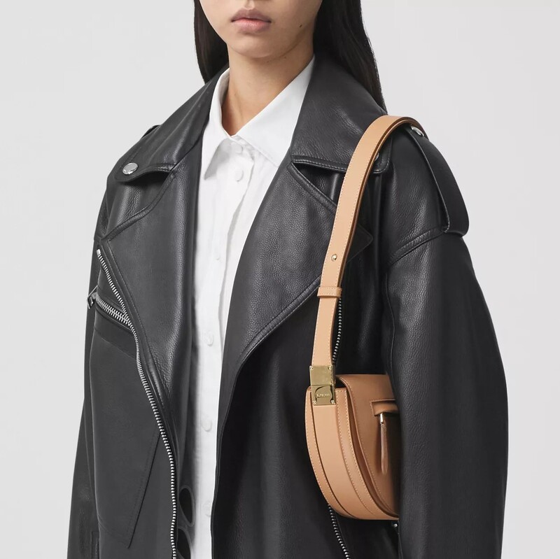 Burberry 中型皮革Olympia包,NT79,000