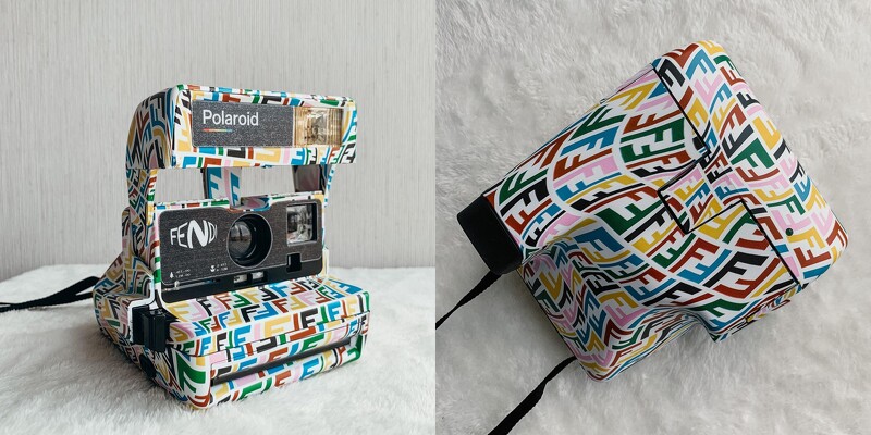 本台相機為Polaroid OneStep Close-Up 600的機型:110mm鏡頭、f/10光圈,4'到無限遠的定焦鏡頭,加上滑動式特寫鏡頭(用於2'-4'的照片),內置閃光燈(附手動模式),可使用Polaroid 600相紙。售價NT$31,500