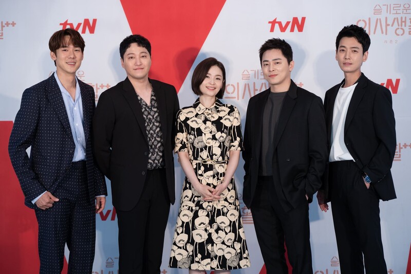 Netflix 機智醫生生活2 6月17日晚間10 00準時回歸 五人幫溫暖療癒3大追劇筆記總整理 Marie Claire 美麗佳人