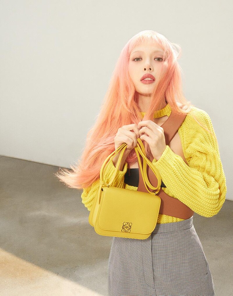 Loewe全球品牌大使 泫雅