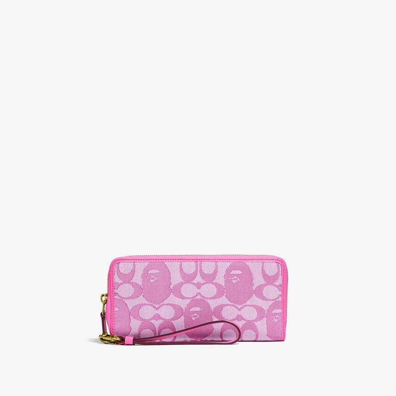 BAPE® X Coach手機皮夾,NT14,800