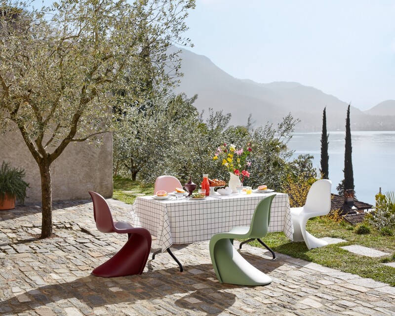 Vitra Panton Chair 2021年新色,此為塑料版本,