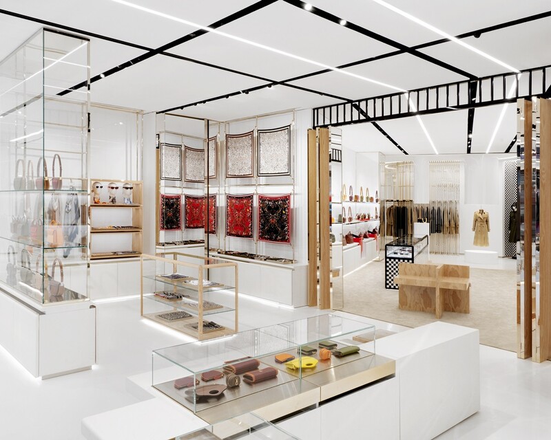 Burberry倫敦斯隆街一號旗艦店