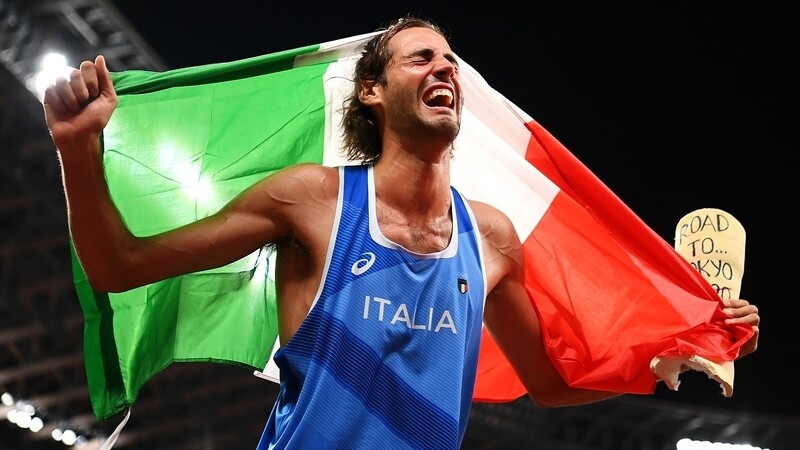 義大利選手坦貝里Gianmarco Tamberi奪金牌後難掩激動之情
