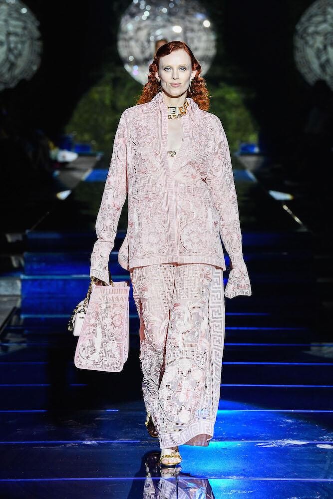 2022春夏米蘭時裝週｜Fendi攜手Versace華麗推出Fendace聯名系列 
