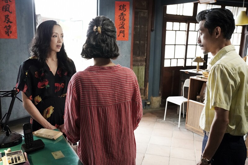 ▲朱鶯來還錢,並說自己將赴美。(圖 / 華視、CATCHPLAY提供)