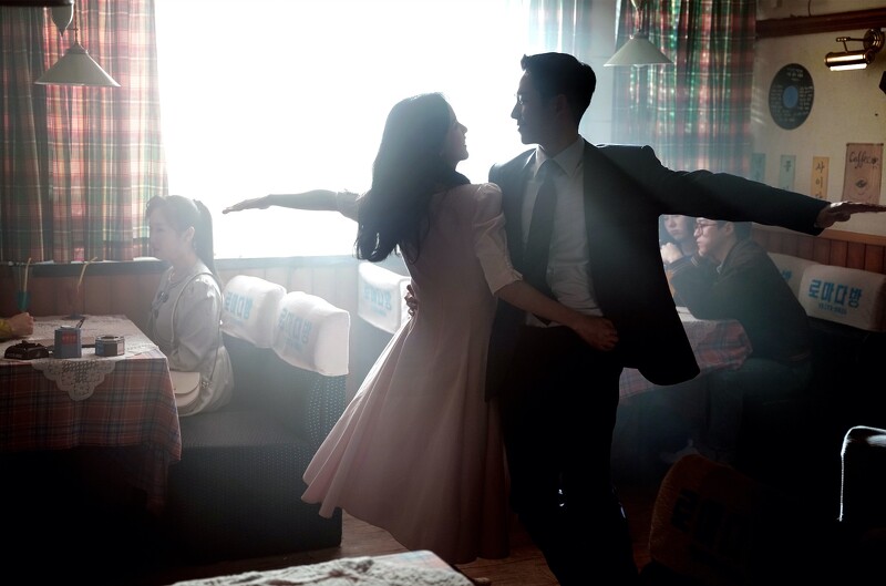 丁海寅、BLACKPINK Jisoo《雪降花》