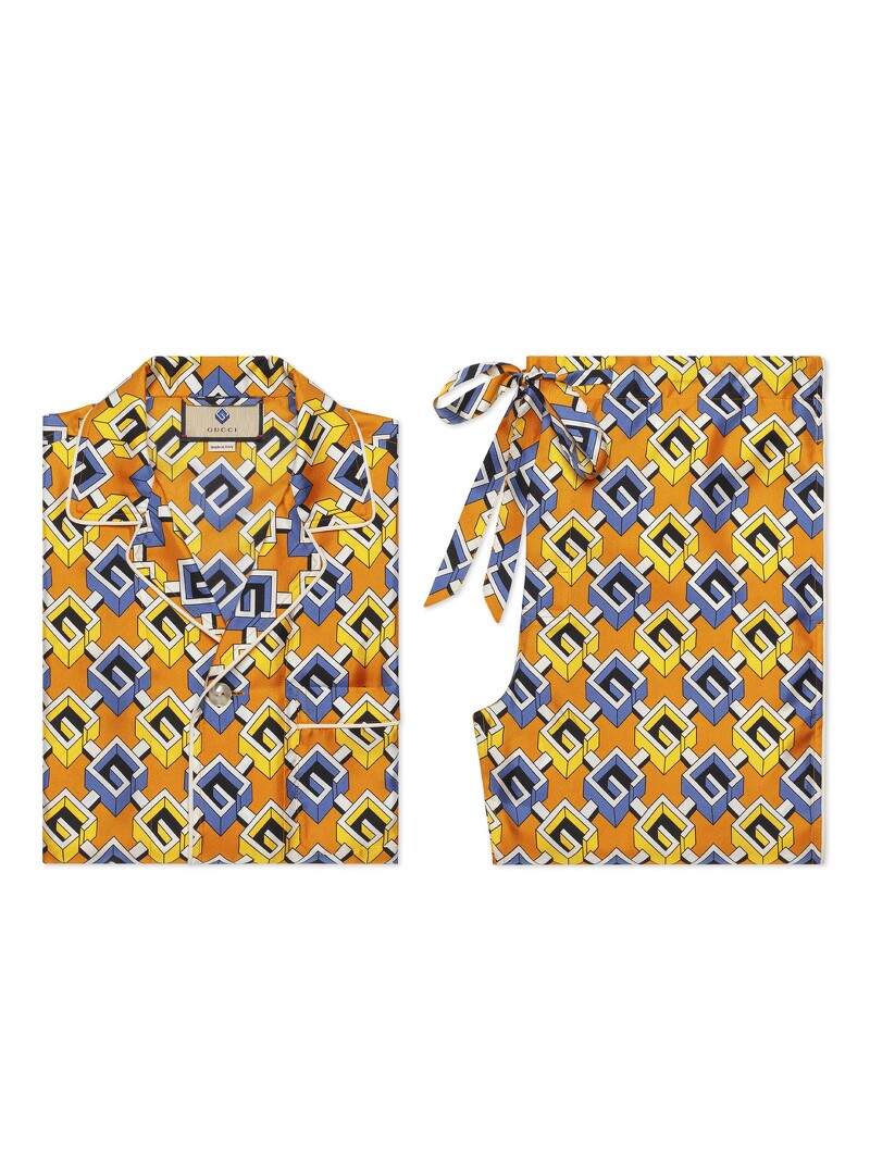 Gucci圖案絲質睡衣組, NT115,000。