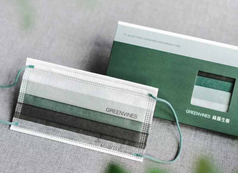 綠藤生機獨家設計口罩,藏著品牌全新品牌識別「Nature's Code自然密碼」中的四個色階。