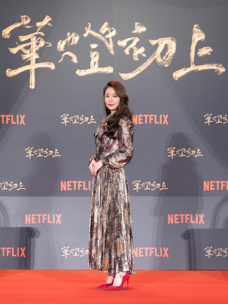 《華燈初上》林心如擔綱總製作人兼女主角,飾演「光」日式酒店媽媽桑「羅雨儂」