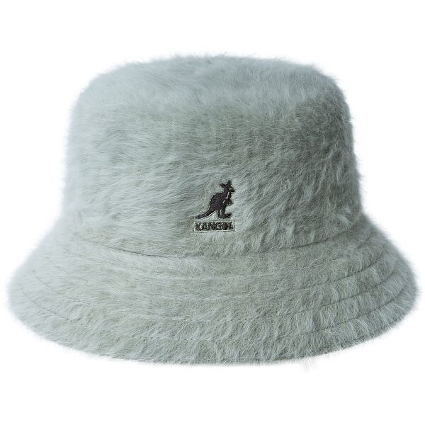 Jisoo白色泰迪熊漁夫帽超可愛！品牌同款＋4款類似款推薦，冬日保暖就戴