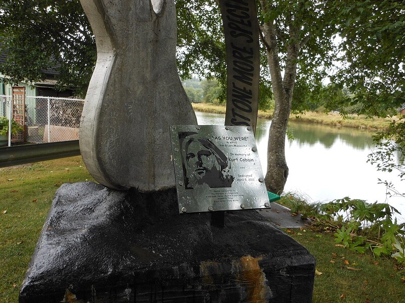 寇特・柯本紀念基金會(Kurt Cobain Memorial Park)位於華盛頓州亞伯丁,於2005年建立。裡頭頭有一專區展出他的原創作品與個人收藏。