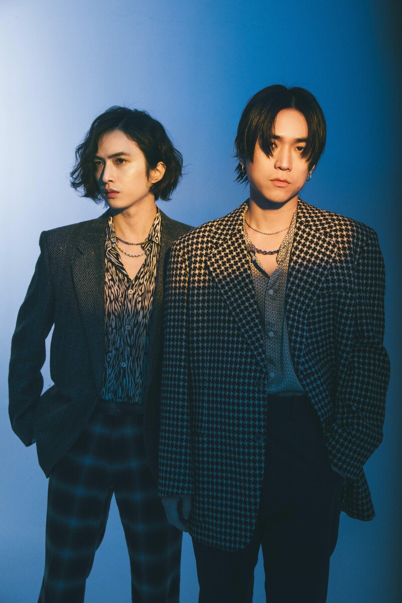 搖滾型男演唱組合 JADE 經歷三年低潮由灰轉白，推出新專輯《Snow White》還原澄澈心靈