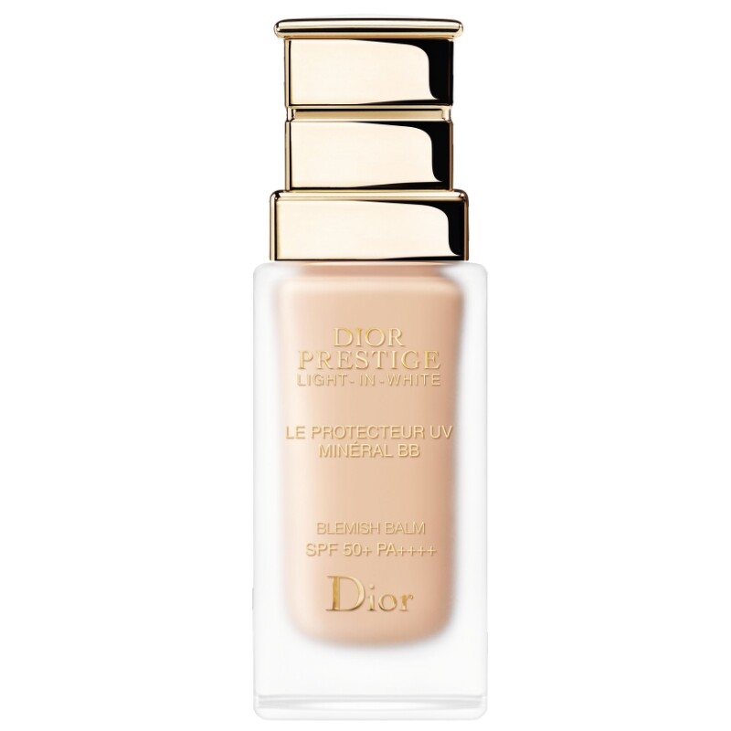 DIOR迪奧精萃再生光燦全效BB霜SPF 50+/PA++++(#00、#01),NT4,000。