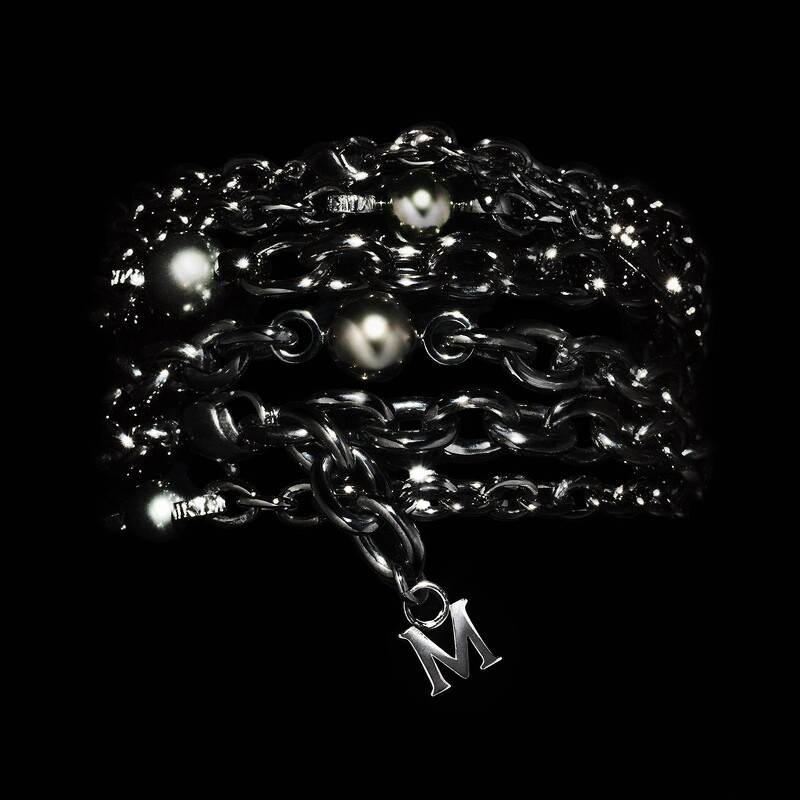 Mikimoto黑色珍珠+黑銠塗層的全新Passionior系列珠寶