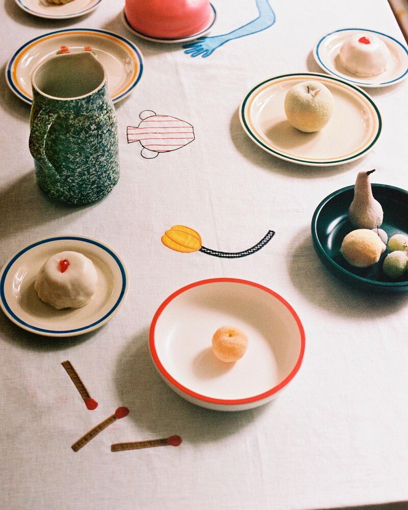 LAILA GOHAR x HAY。