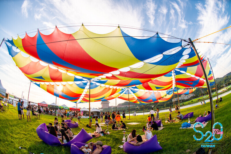 「S2O Taiwan潑水音樂祭」美食&藝術裝置超好玩