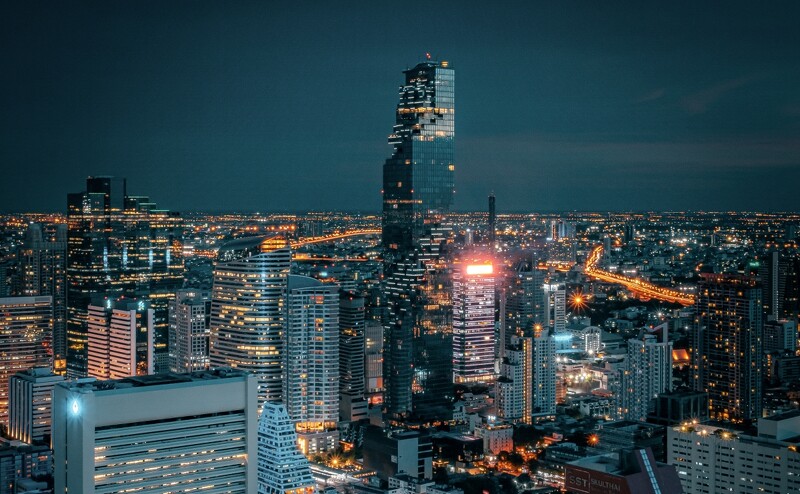 曼谷The Standard 酒店,位於在曼谷最高建築大京都大廈(King Power Mahanakhon)。