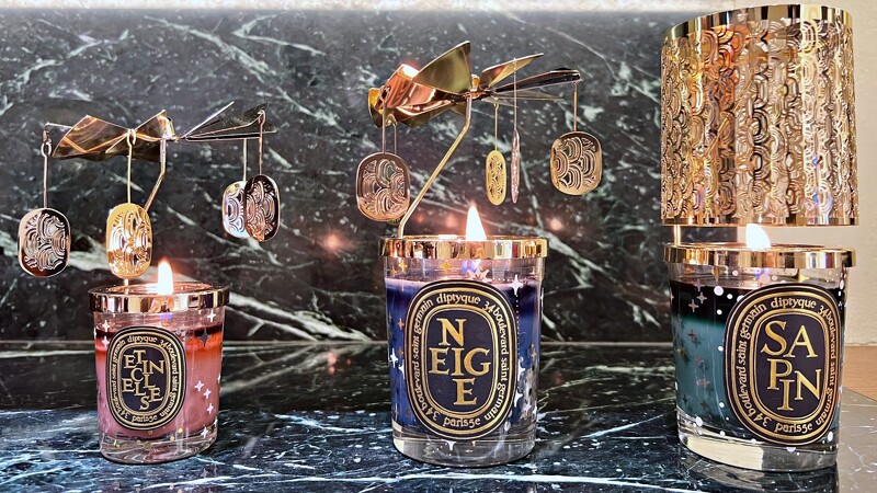 Diptyque 2022聖誕旋轉燭罩及漿果蠟燭190g,NT4,000、2022聖誕旋轉燭罩禮盒70g*2,NT4,650、2022聖誕燭光萬花筒,NT3,200