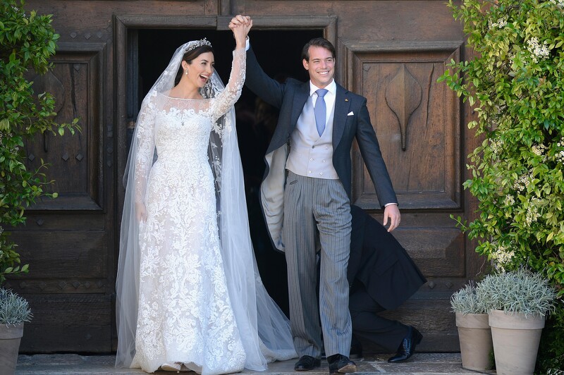 盧森堡王妃克萊兒(Princess Claire of Luxembourg)2013年的婚禮上穿的就是Elie Saab訂製婚紗。