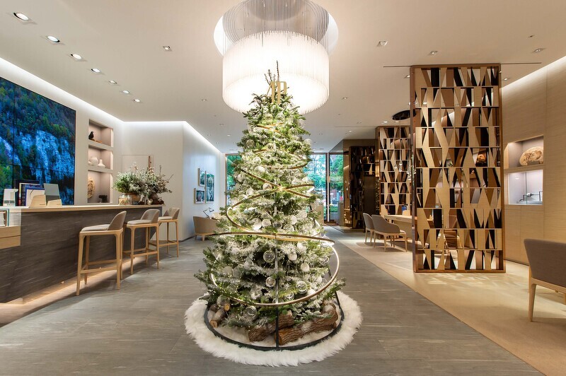 AP（Audemars Piguet）聖誕樹、瑞士小木屋等主題裝置