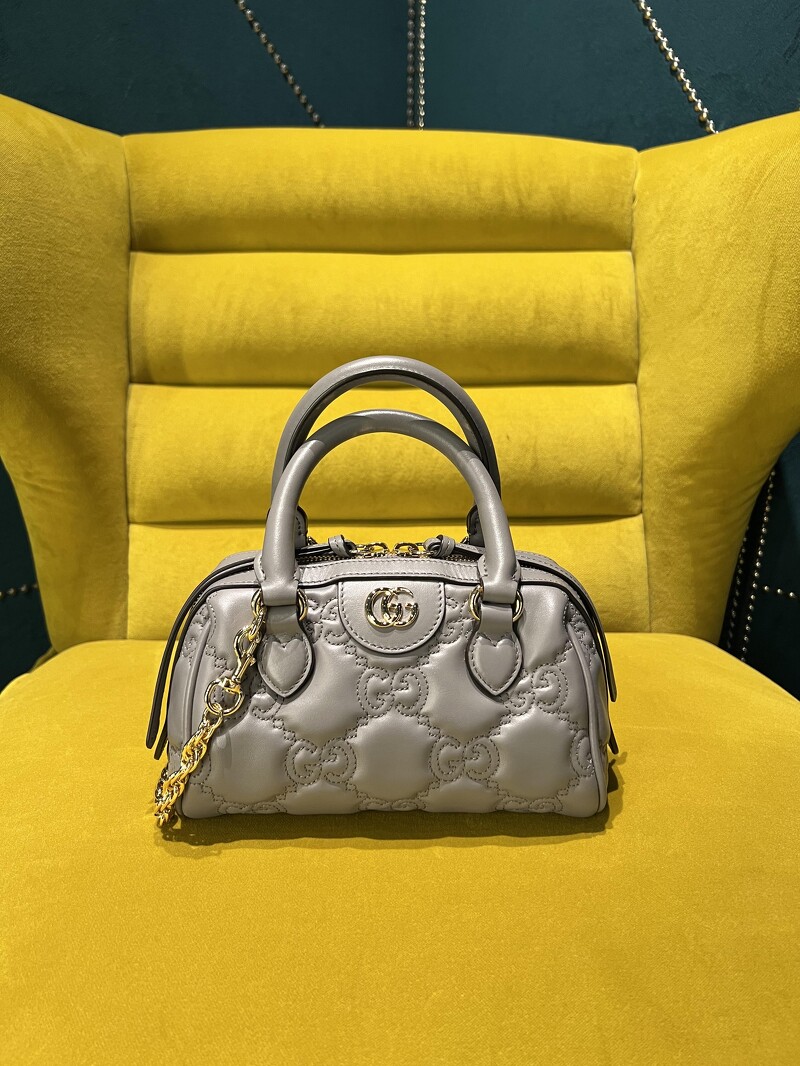 $ 84,300