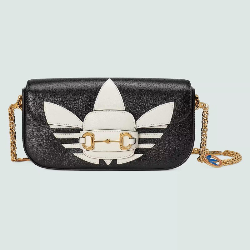 adidas x Gucci聯名系列Horsebit小型黑色肩背包,$112,300