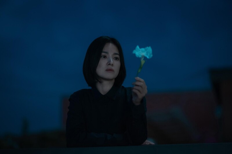 《黑暗榮耀》宋慧喬俯瞰對面豪宅,正是要攻下的幸福城堡