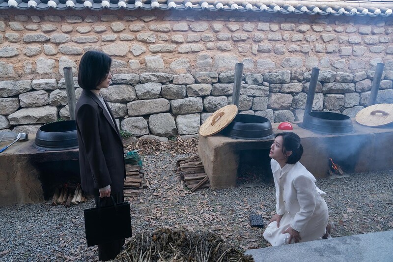《黑暗榮耀》車珠英飾演碰風假千金,讓人可悲她的可恨之處