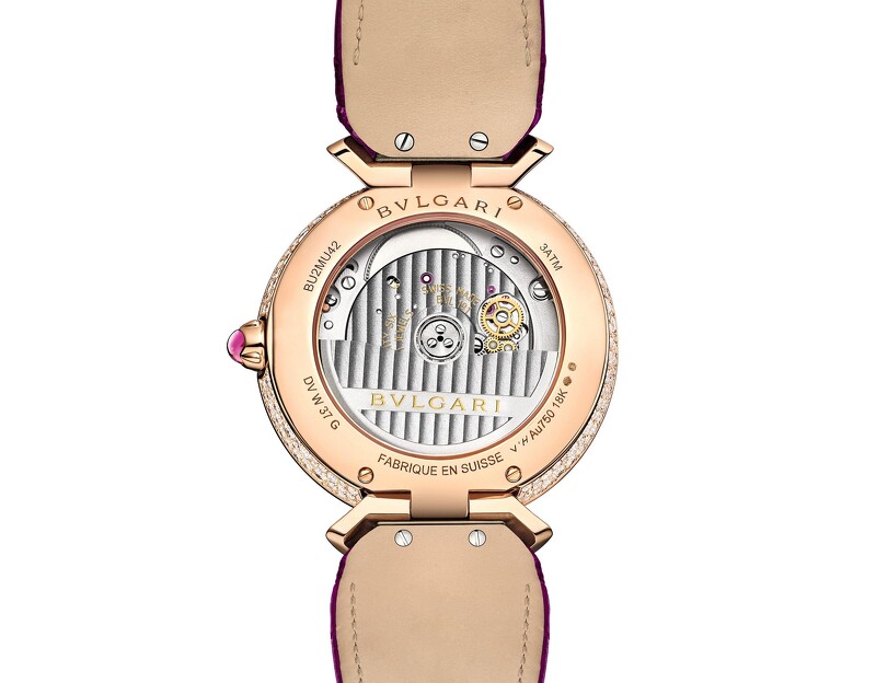 Divas' Dream Mosaica 珠寶腕錶粉紅剛玉款錶背,Bulgari。