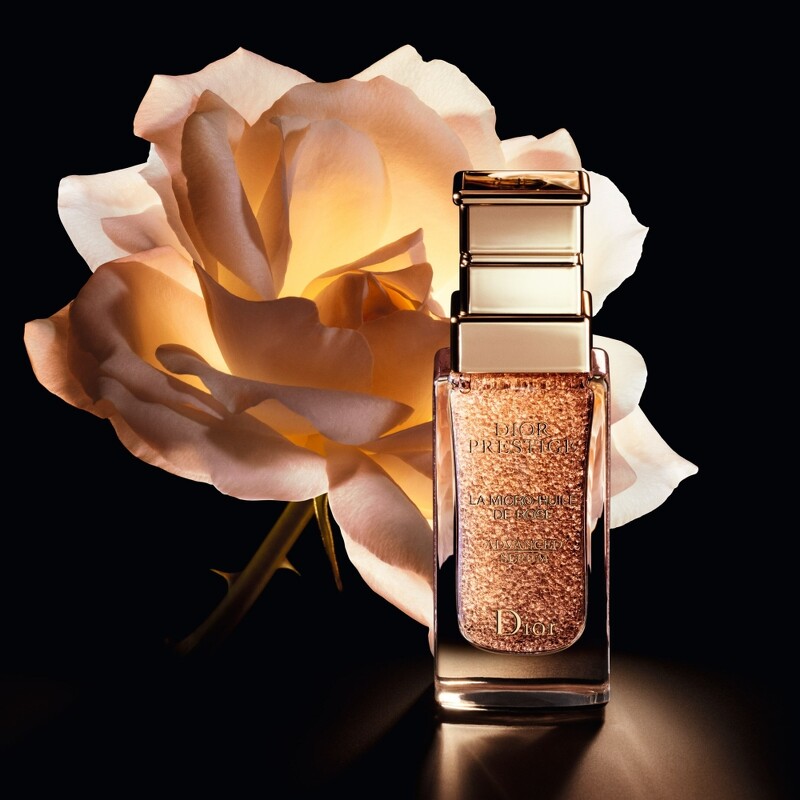 DIOR迪奧精萃再生玫瑰微導精露30ml,NT9,950、50ml,NT12,400、75ml,NT14,300