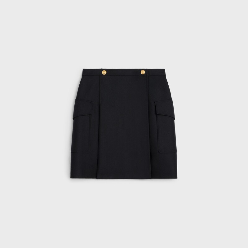 CELINE 羊毛雙口袋短裙，NT45,000。