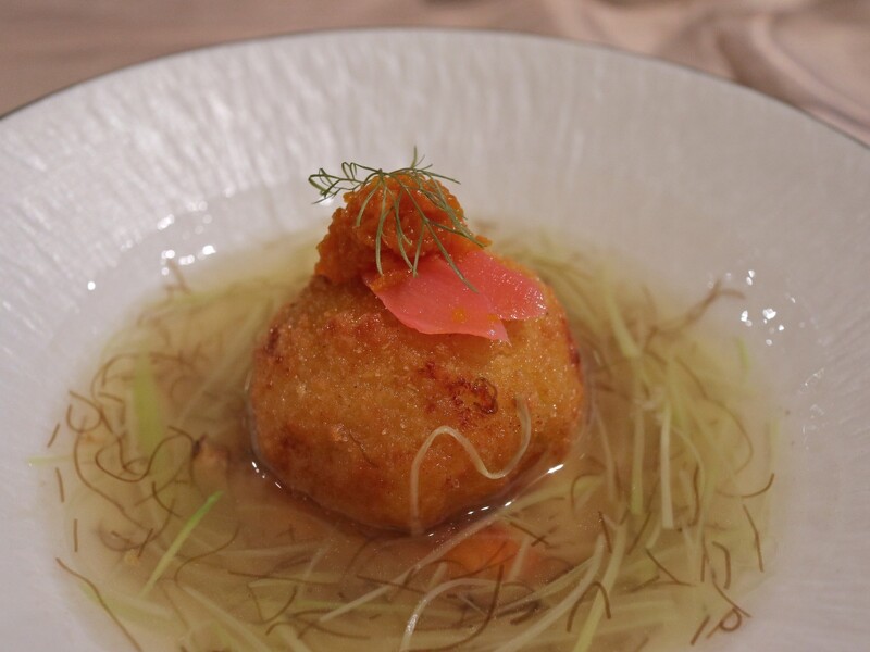 「白蘆筍蟳羹」。