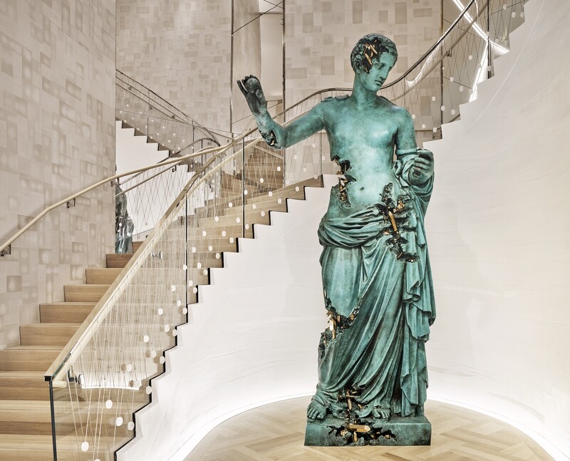 Tiffany & Co.於紐約第五大道57街The Landmark旗艦店3樓_Daniel Arsham藝術作品