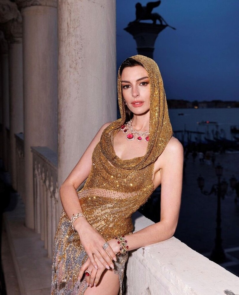 寶格麗全球品牌代言人Anne Hathaway出席寶格麗Mediterranea 地中海頂級珠寶系列 威尼斯發表會 