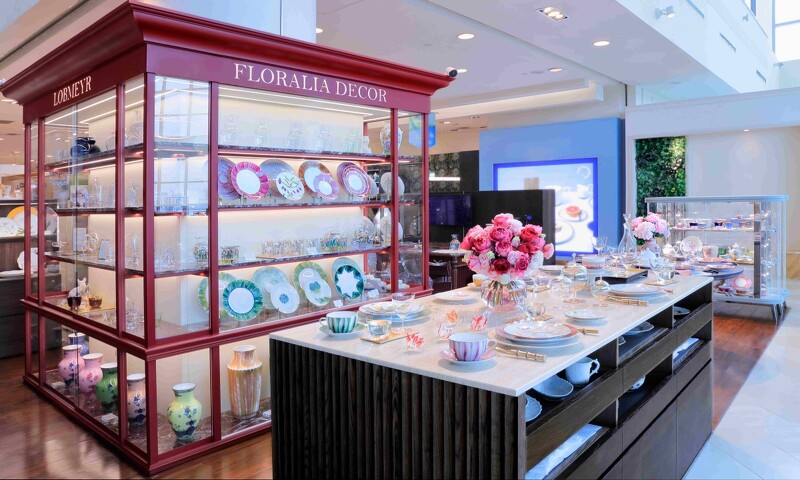 「Floralia Décor 花樂雅堂」於百貨商場設點。