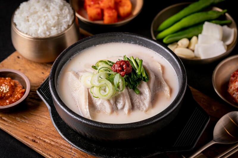 【Julia韓國觀察筆記】天冷就想喝熱湯,來碗豬肉湯飯暖暖胃!釜山5大必吃豬肉湯飯介紹