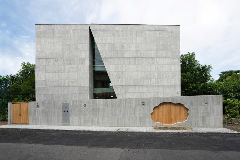由建築師毛森江耗時三年心血打造的低調建築—「森/CASA」旗艦店。
