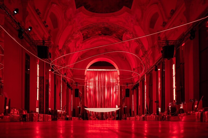 卡地亞於法國時間2/8在巴黎小皇宮Petit Palais舉辦trinity100週年晚宴
