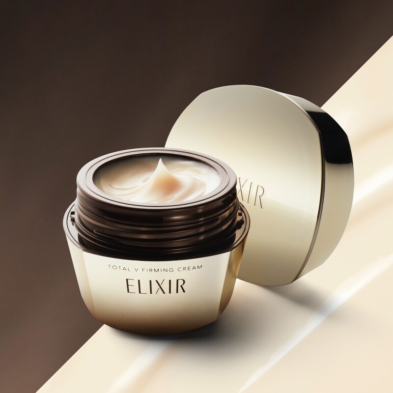 ELIXIR怡麗絲爾膠原緊V澎潤霜50g,NT3,400。補充瓶50g,NT3,100