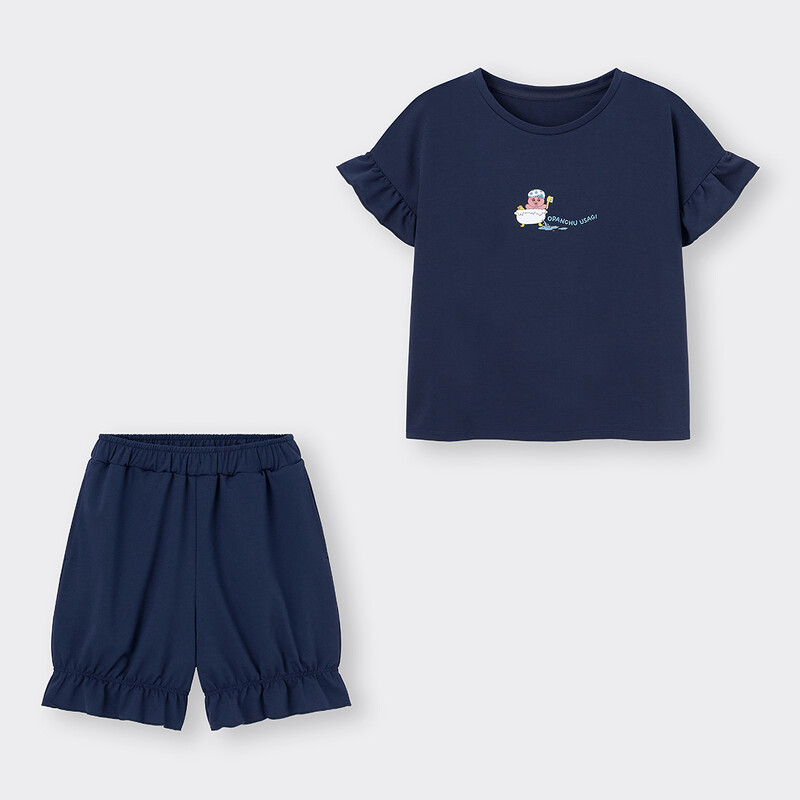 女装荷叶家居服组，NT$990。